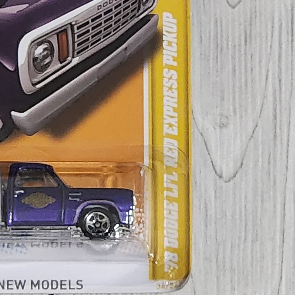Hot Wheels 78 Dodge Li'l Red Express Purple Pickup Toy Car 34/247 NWT